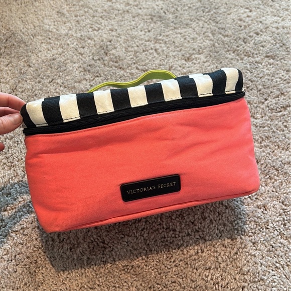 Victoria's Secret Handbags - Victoria’s Secret Bag
